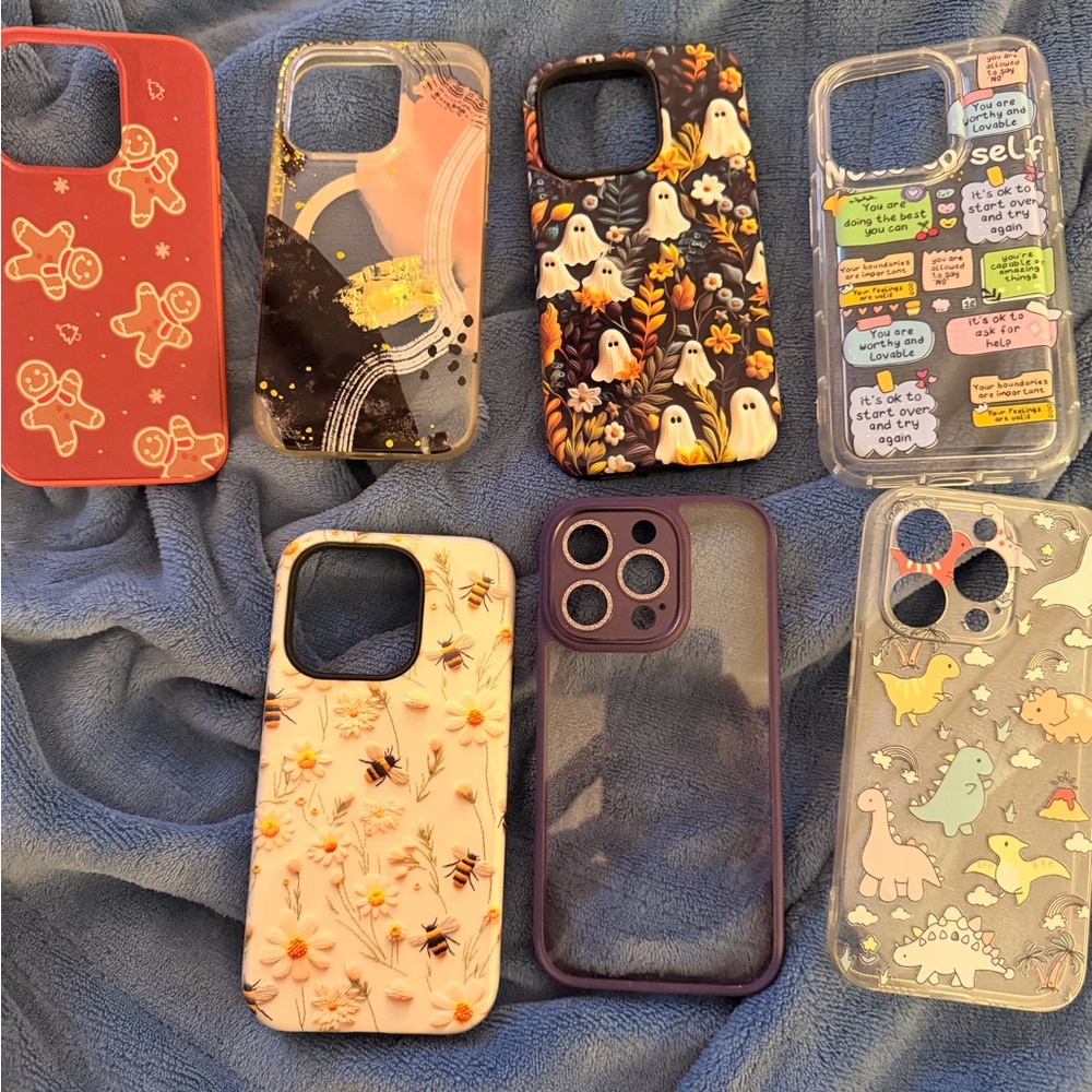 Random IPhone 14 Pro cases